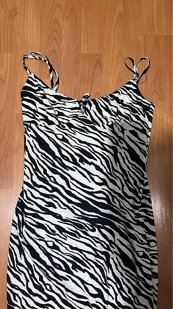 xl Beden Stradivarius elbise