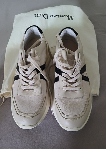 Massimo Dutti Ekru Suet Sneaker