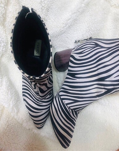 ipekyol Zebra desen bot