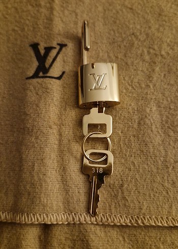 Louis Vuitton kilit - Görsel 7