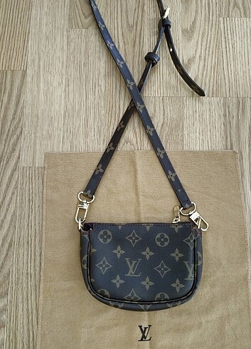 Louis Vuitton mini bag