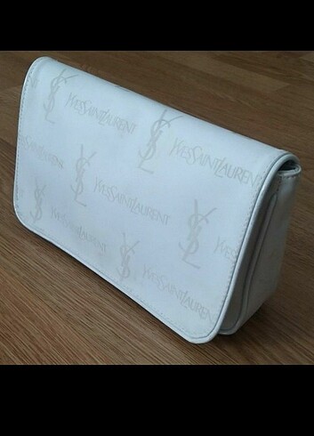 Yves Saint Laurent Ysl makyaj cantasi