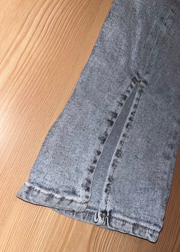 Gri bluz ve kot pantolon ön yırtmaçlı ikili satış - Görsel 4