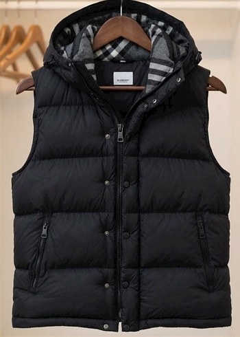 Burberry Siyah Kapusonlu Sisme Yelek