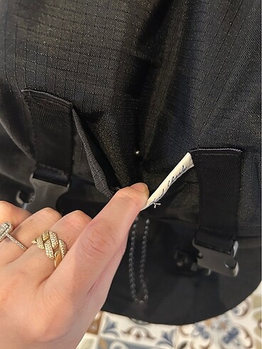  Beden siyah Renk H&M sırt çantası
