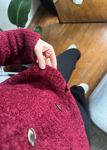 Bordo Düğmeli Triko Hırka - Görsel 2