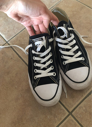 Siyah converse