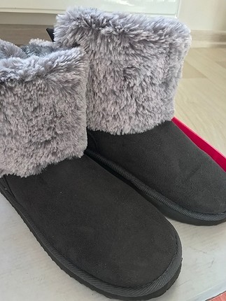 Ugg bot