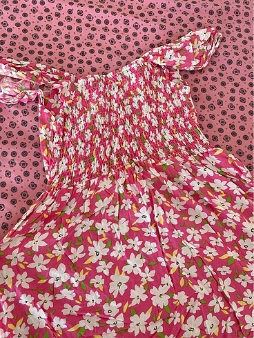 Çiçek desenli elbise - Görsel 3