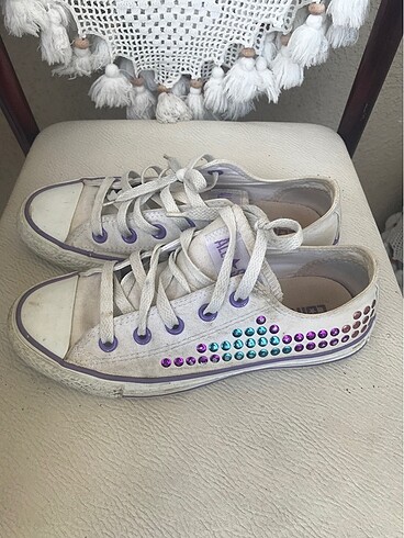 Zımbalı orijinal converse