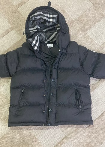 Burberry Siyah Kapusonlu Mont
