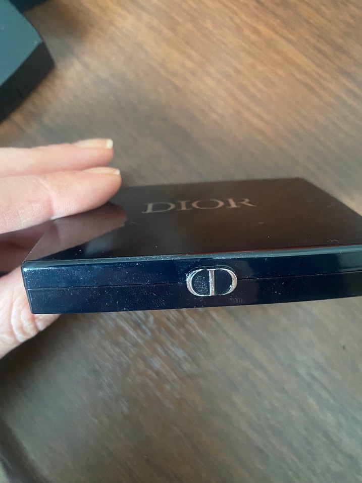 Dior Kırmızı Tonlu Göz Farı Paleti - Görsel 2