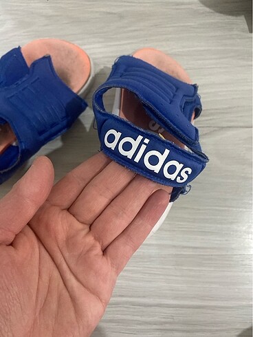 Adidas çocuk sandalet