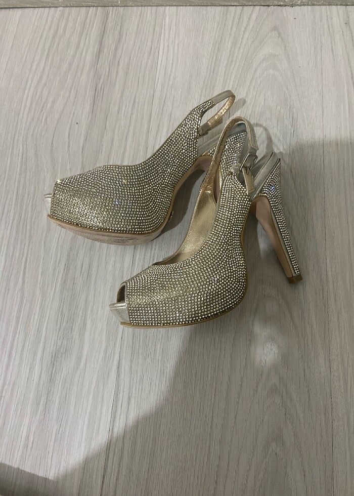 Bayan taşlı ayakkabı - Görsel 2