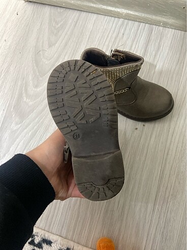 21 Beden Kız çocuk botu