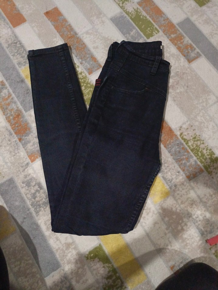 Kemer Tokalı Siyah Kadın Kumaş Pantolon - Görsel 2