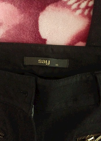 Kadın Siyah Baskılı Dar Kesim Kumaş Pantolon - Görsel 5