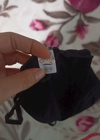 Siyah Goth Tarzı Spor Sütyeni - Görsel 5