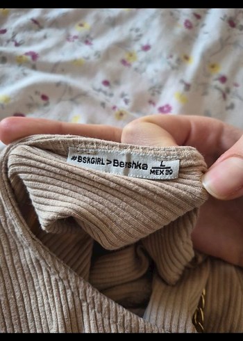 Bej Bisiklet Yakalı Uzun Kollu Kadın Bluz - Görsel 3