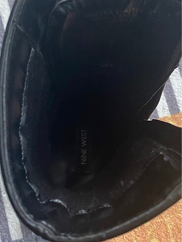 Nine West Kadın bot
