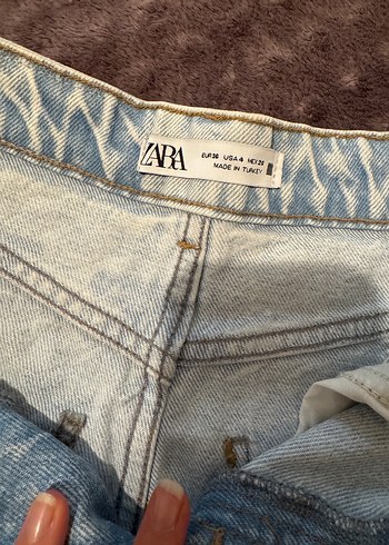 Zara Düğmeli Bej Kadın Kot Şort