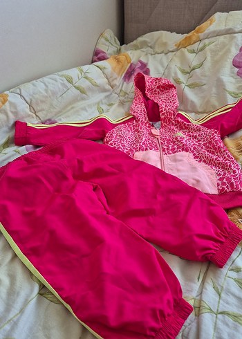 Kız Çocuk Pembe Kapüşonlu Fermuarlı Eşofman Takımı - Görsel 7