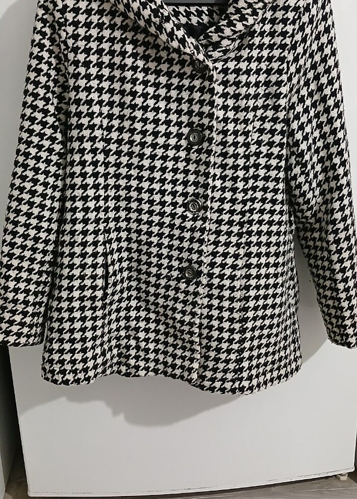 Kadın kapşonlu kapan 
İki koltuk arası 53 cm
Boy omuzdan aşağı70 - Görsel 4