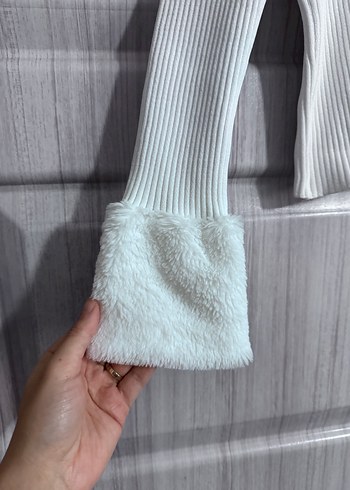 Düğmeli Beyaz Kadın Hırka - Görsel 3