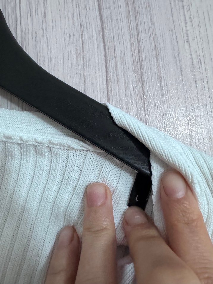 Düğmeli Beyaz Kadın Hırka - Görsel 4