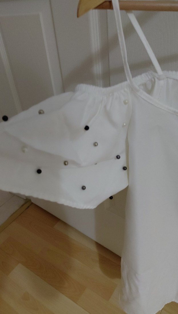 Düğmeli Beyaz Straplez Mini Bluz - Görsel 2