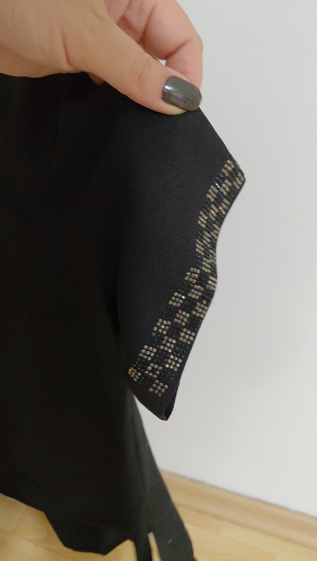 Siyah Kısa Kollu Kadın Bluz - Görsel 3