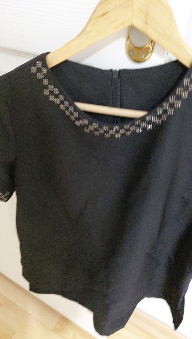 Siyah Kısa Kollu Kadın Bluz - Görsel 2