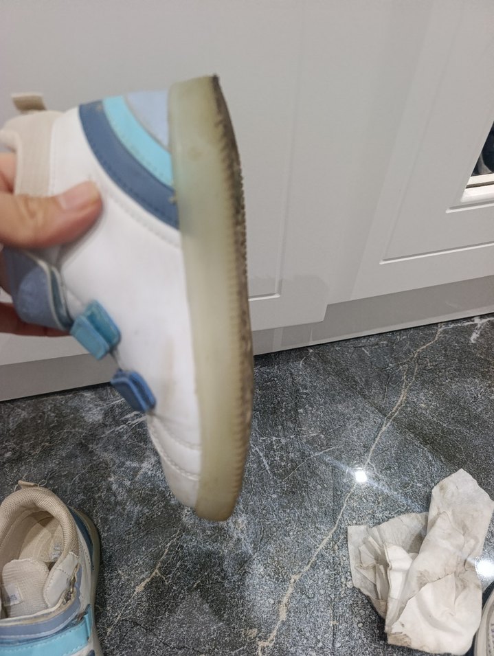 Çocuk Beyaz Cırt Cırtlı Spor Ayakkabı - Görsel 3