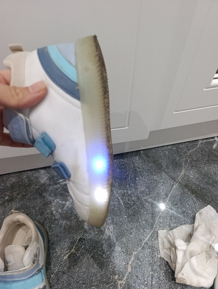 Çocuk Beyaz Cırt Cırtlı Spor Ayakkabı - Görsel 4