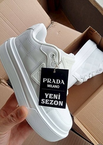 38 Beden beyaz Renk Prada milano Spor Ayakkabı