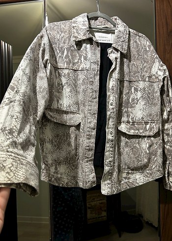 Krem Yılan Desenli Düğmeli Ceket - Görsel 3