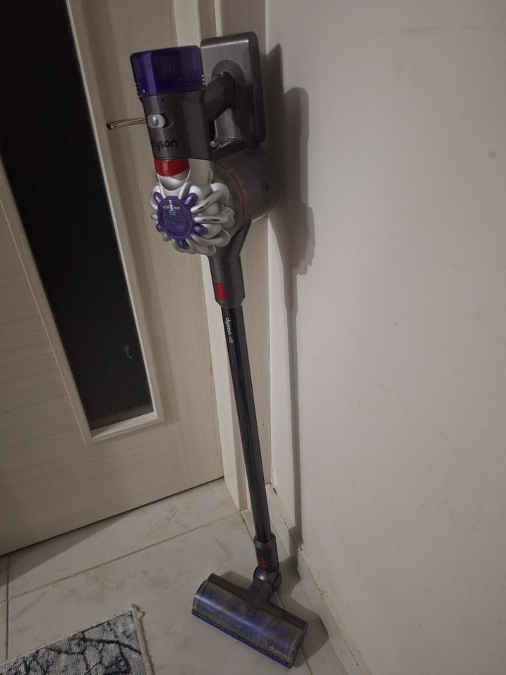 Dyson V8 Absolute Kablosuz Dikey Süpürge - Görsel 2