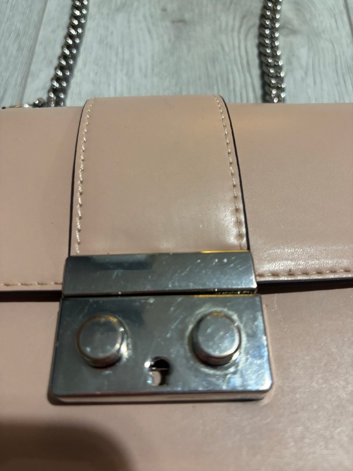 Pudra Deri Zincir Detaylı Kadın Çanta - Görsel 3