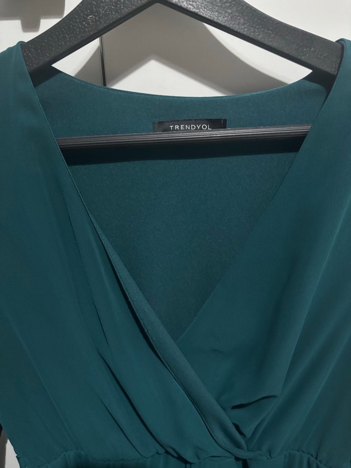 Kemer Detaylı Yeşil Midi Elbise - Görsel 3