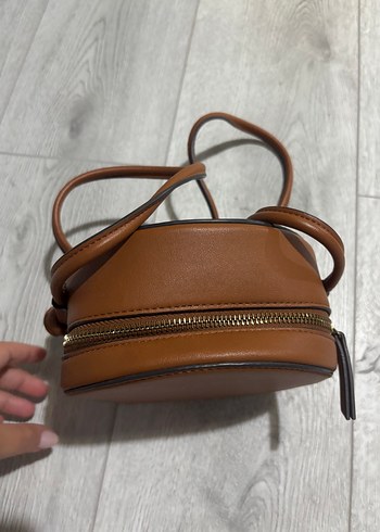 Deri Yuvarlak Kadın Çanta - Görsel 2