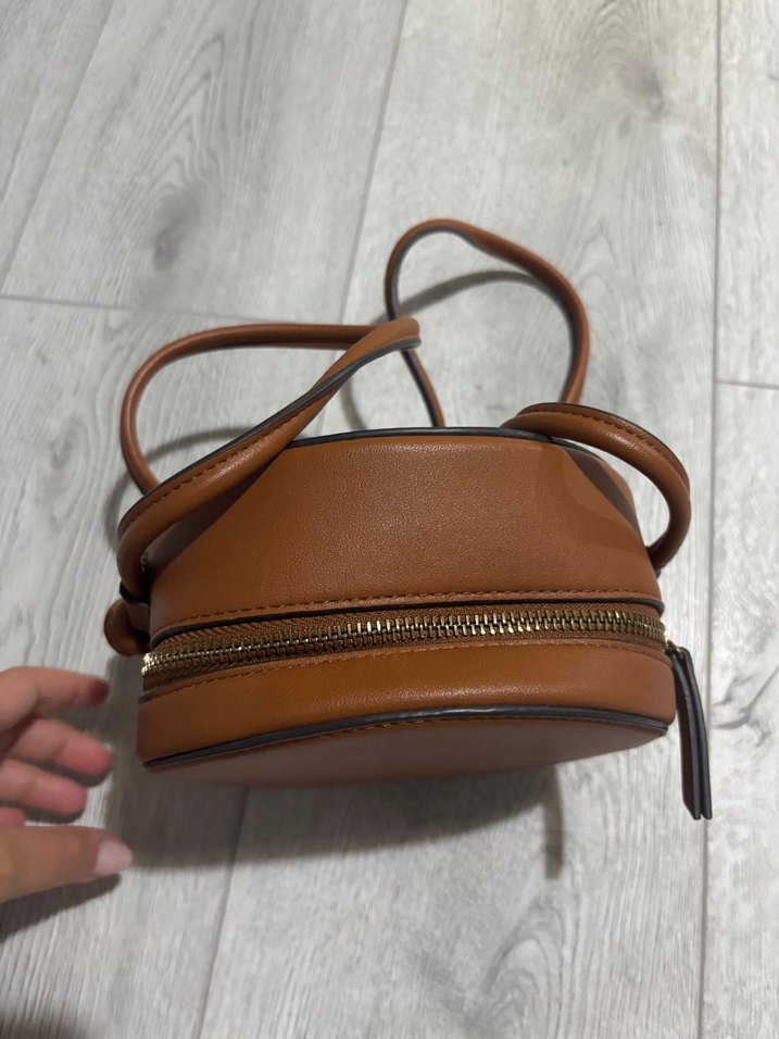 Deri Yuvarlak Kadın Çanta - Görsel 2