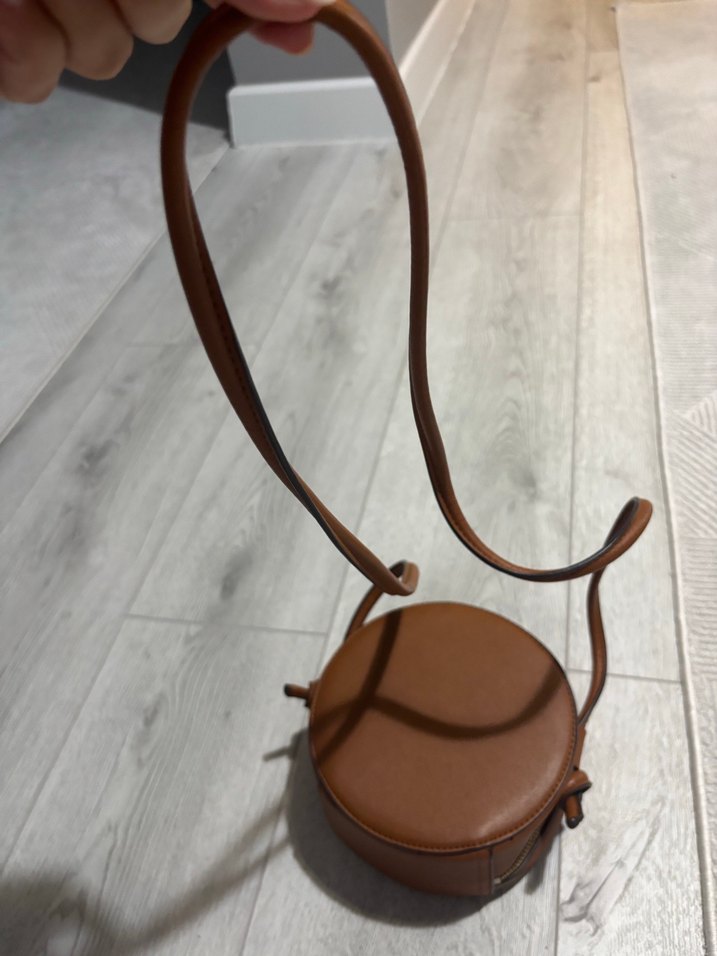 Deri Yuvarlak Kadın Çanta - Görsel 5