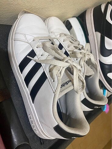 Adidas beyaz spor ayakkabı