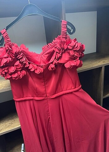 Kırmızı Abiye - Görsel 3