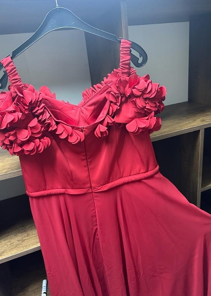 Kırmızı Abiye - Görsel 3