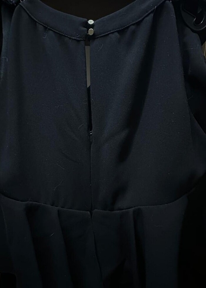 Siyah Elbise - Görsel 3