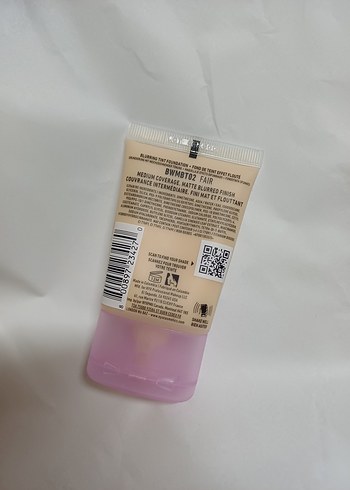 NYX Bare With Me Blur Fondöten 02 Fair - Görsel 2