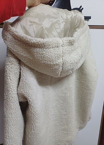 Beyaz Kapüşonlu Peluş Ceket - Görsel 3