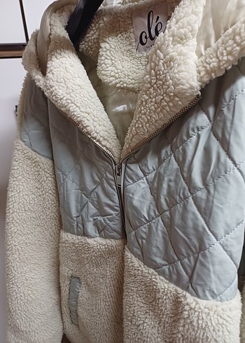 Beyaz Kapüşonlu Peluş Ceket - Görsel 4