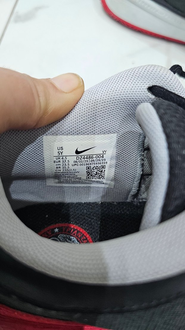 Kırmızı Siyah Bağcıklı Basketbol Ayakkabısı - Görsel 3